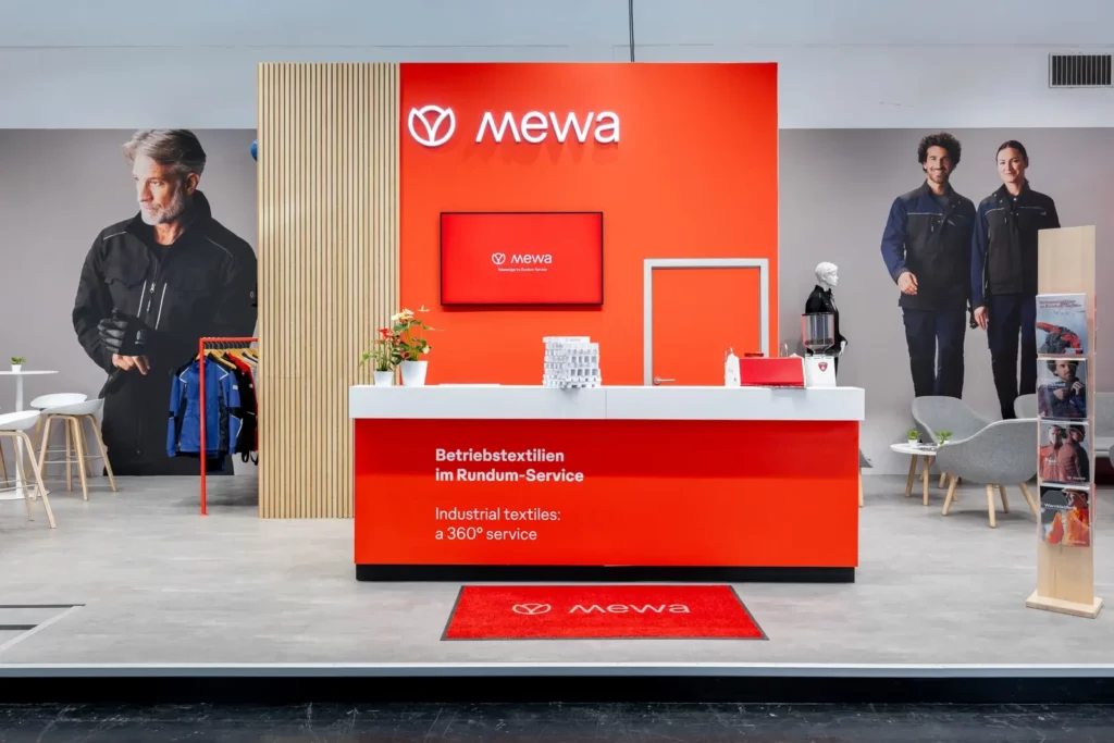 Mewa Messestand mit textiles Rundum-Service, moderne Gestaltung